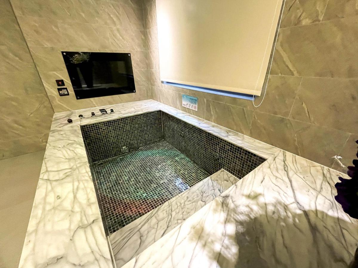 Fifth Avenue Motel Taizhong Zewnętrze zdjęcie