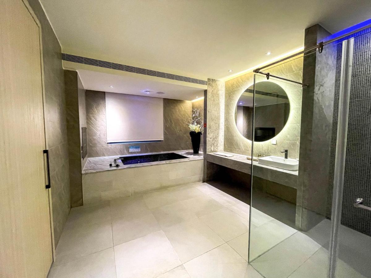 Fifth Avenue Motel Taizhong Zewnętrze zdjęcie