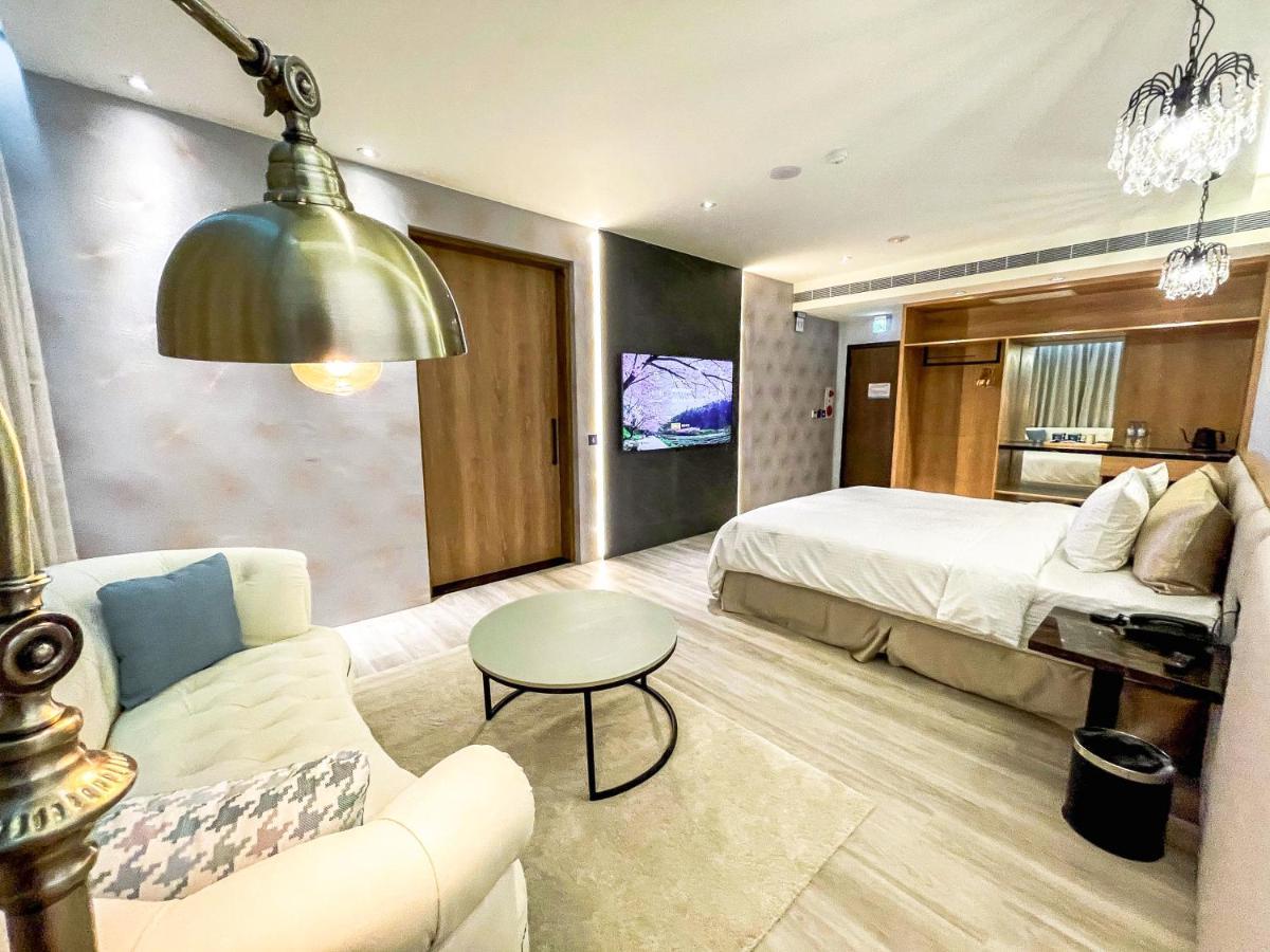 Fifth Avenue Motel Taizhong Zewnętrze zdjęcie