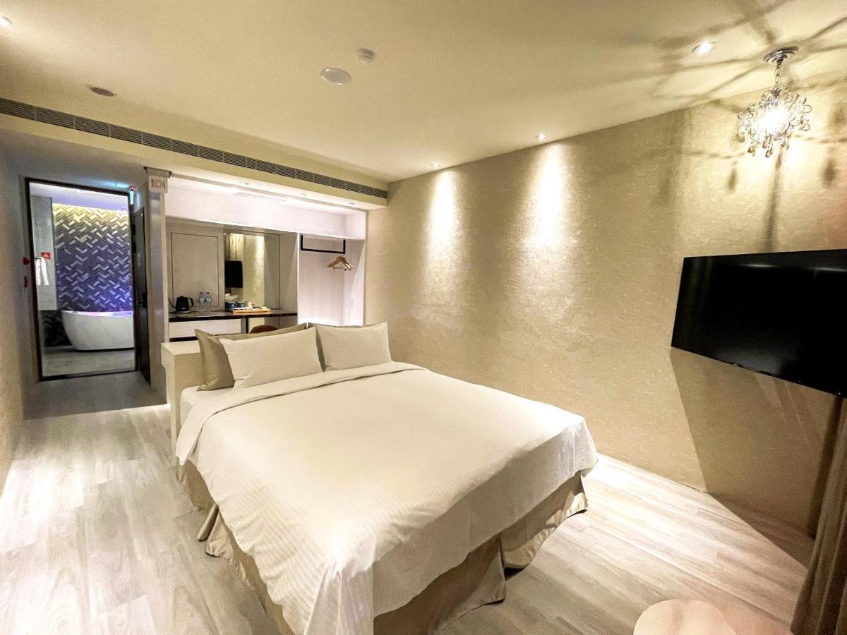 Fifth Avenue Motel Taizhong Zewnętrze zdjęcie