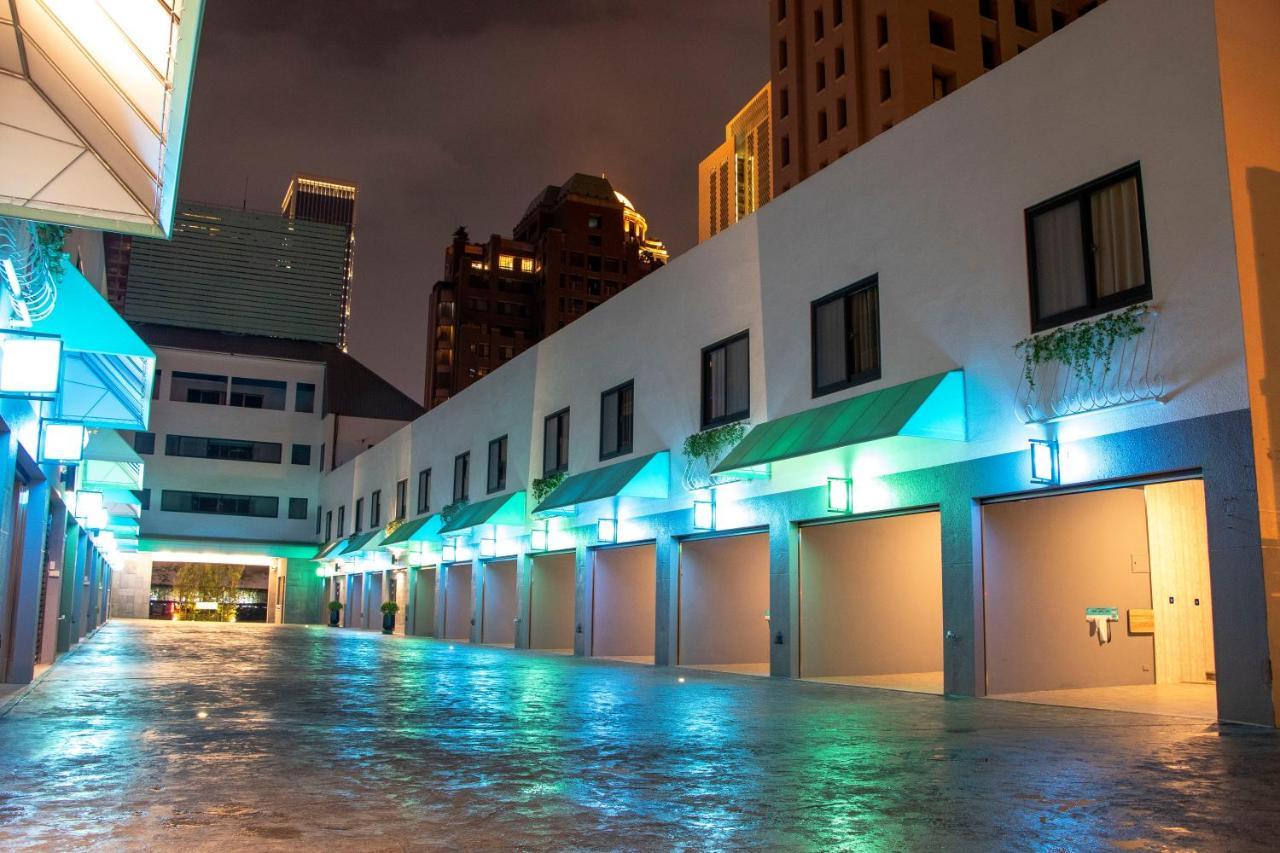 Fifth Avenue Motel Taizhong Zewnętrze zdjęcie
